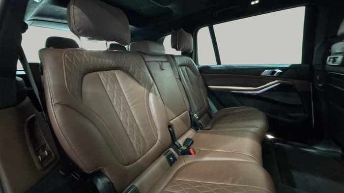2020 BMW X7-Right Side Door Cabin View