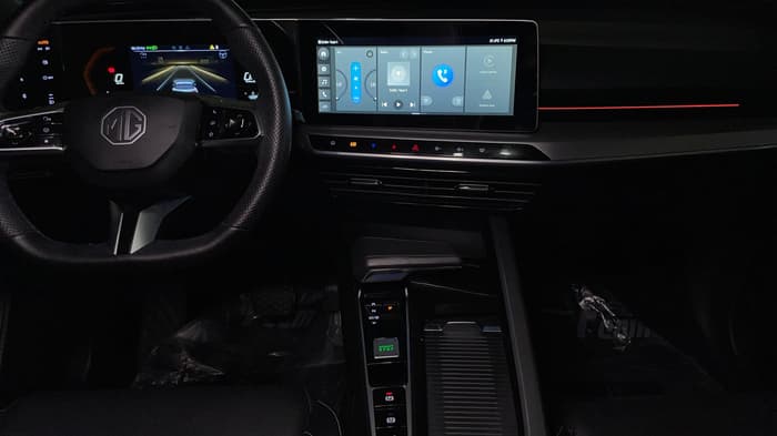 2024 MG ONE-Center Console